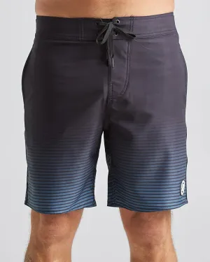 The Mad Hueys Foaming Shark Boardshort 19"