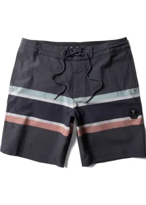 Vissla Cheater Five 18.5" Boardshorts-Black